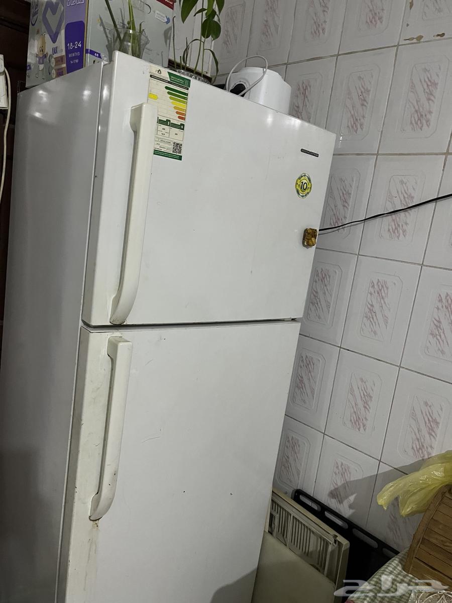 Refrigerator for sale in Jeddah, clean and working64336321309825111