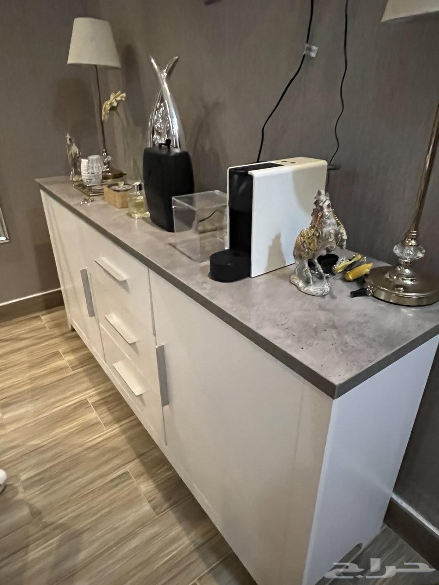 طاولة طعام فخمة شبه جديدة عشرة اشخاص64344926843779111