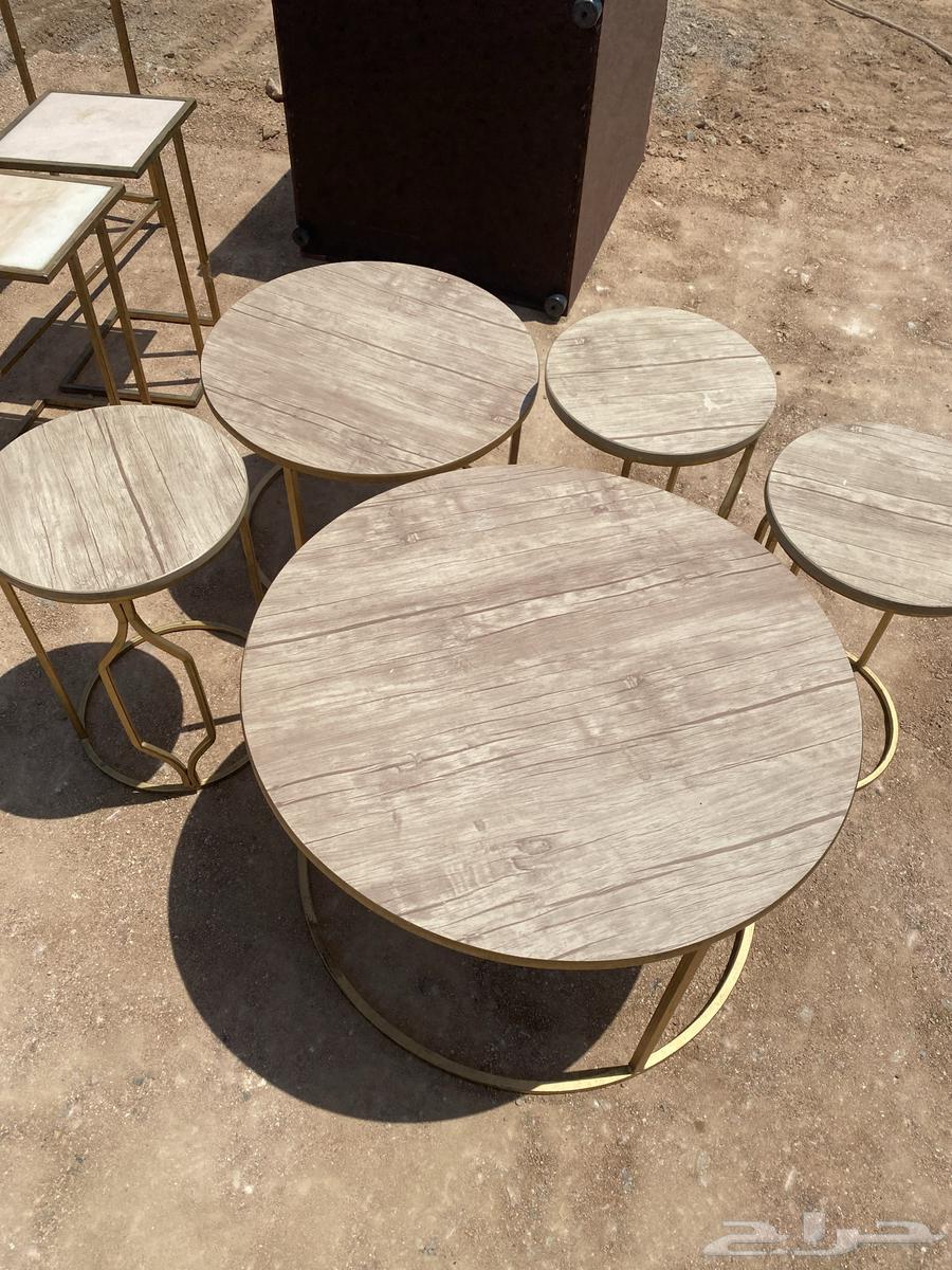 Entrance and tables64340098391041111