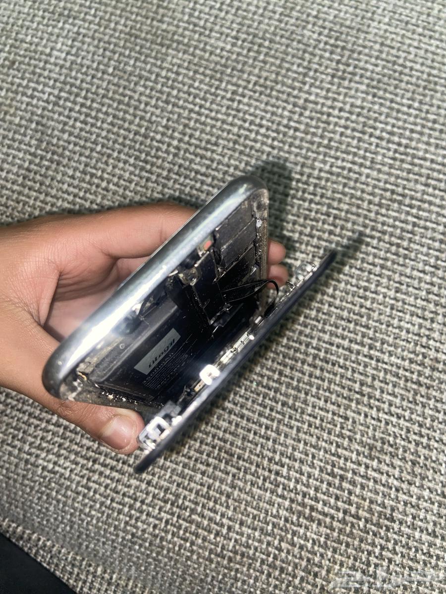 ايفون اكس ابيض64348743670659113