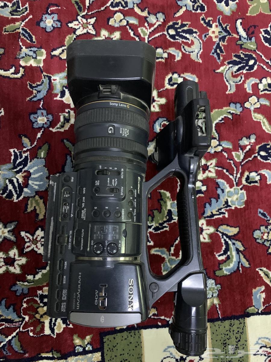 كاميرا فيديو سوني بحالة ممتازة64342683046274111