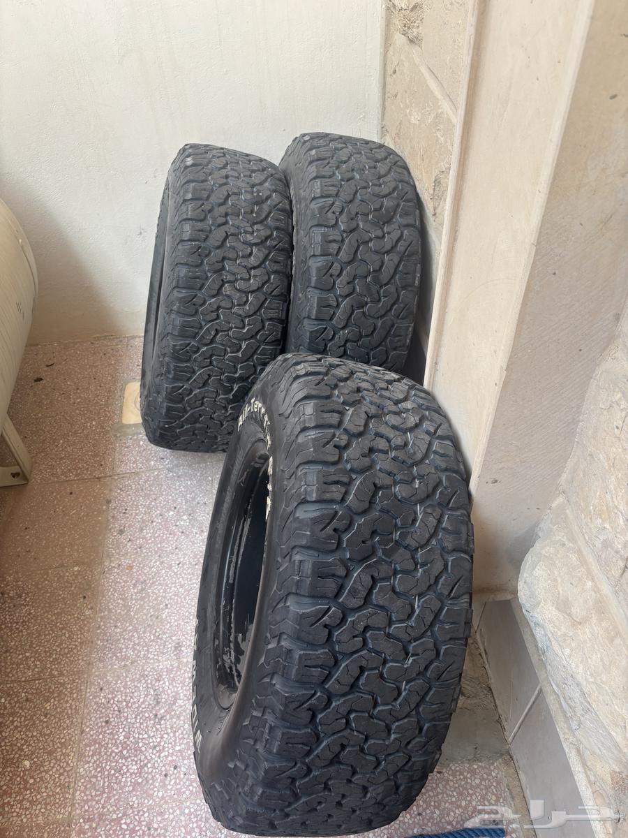 Method 6 lug rims with half rock tires and Dawai size 1764488518340097111