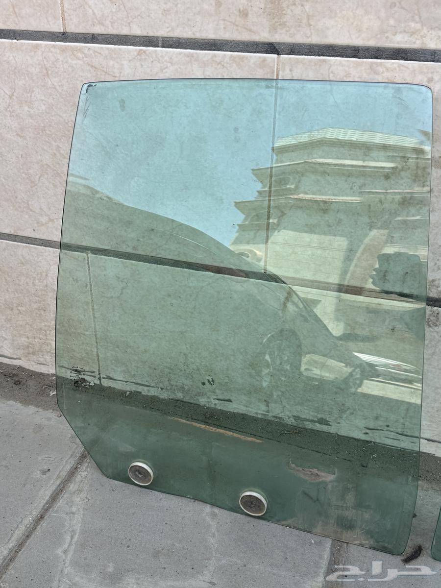 قزاز خلفي فورد فكتوريا ماركيز64484967576706111