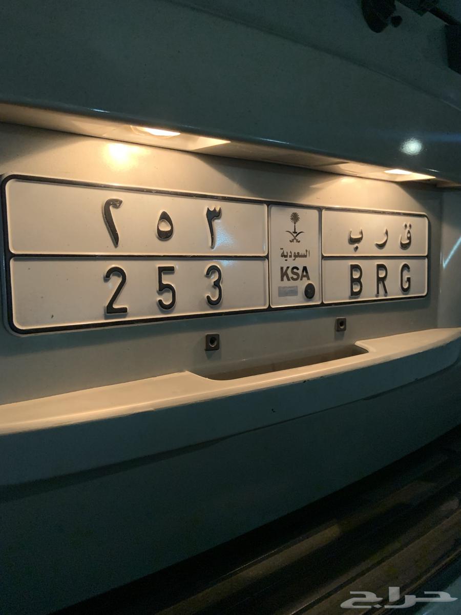 Distinctive plate on the summit, reaching 510064396755536002111