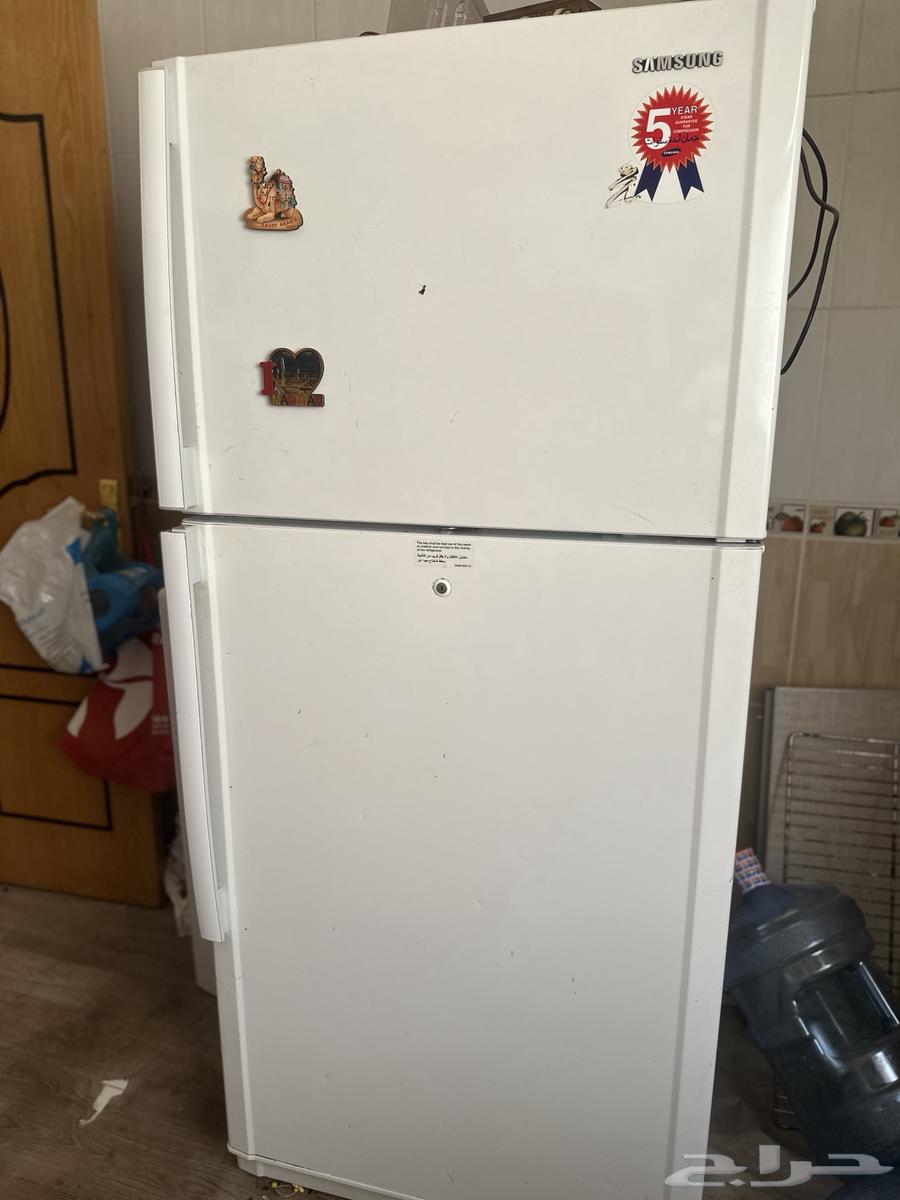 Automatic washing machine and large refrigerator64344702340739110