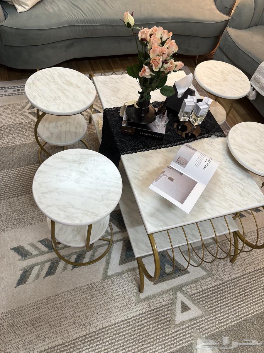 New tables for sale, reason for selling is small room space, contact me64348187798913111