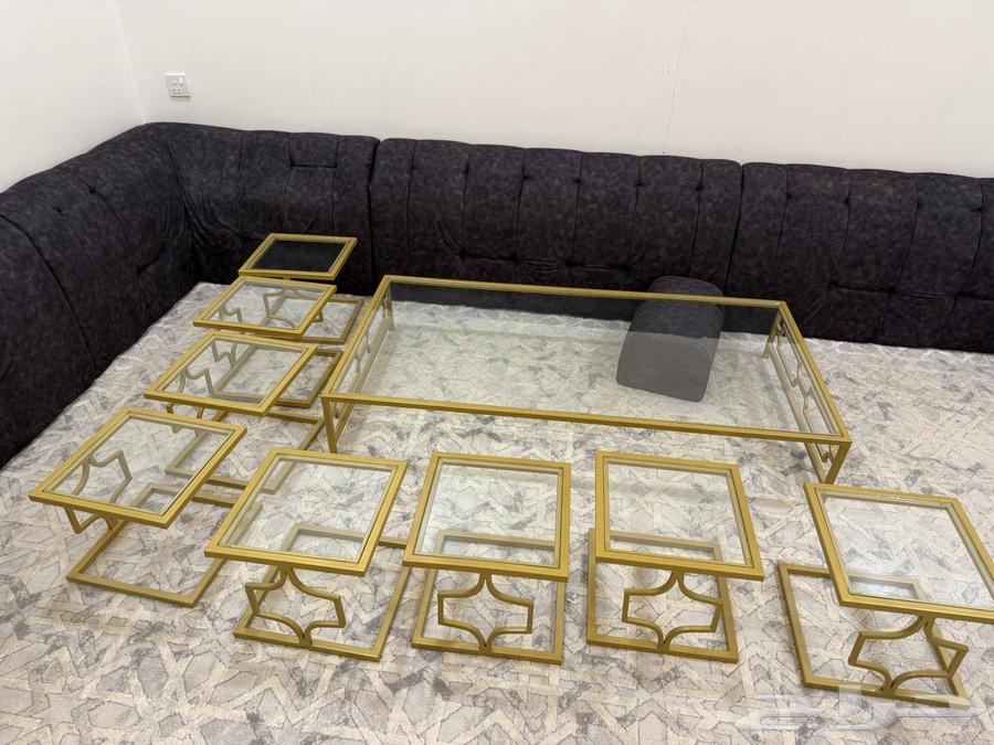 Large table with 8 small tables64340931881090112