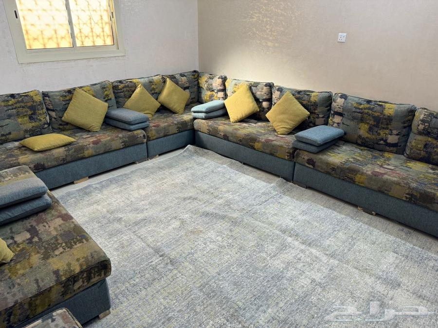 كنب مع الفرشة للبيع64346798120322110