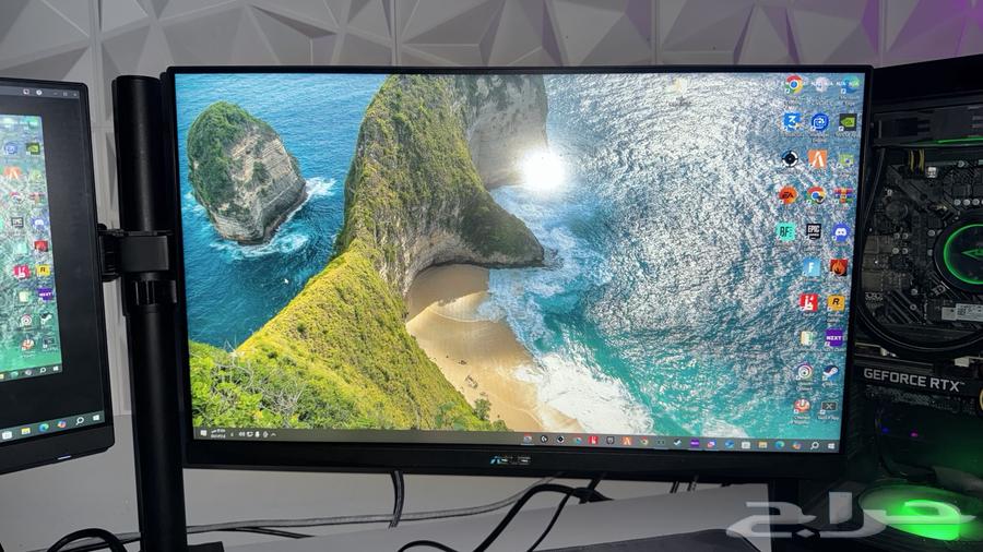 شاشه قيمنق والوانها حلوه البيع سومه تحت 400 لن ينظر لها64479822753153112