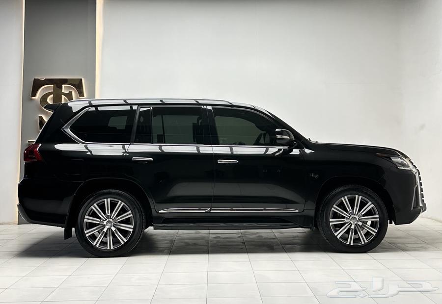 Lexus 2016 (LX570)64492053821186114