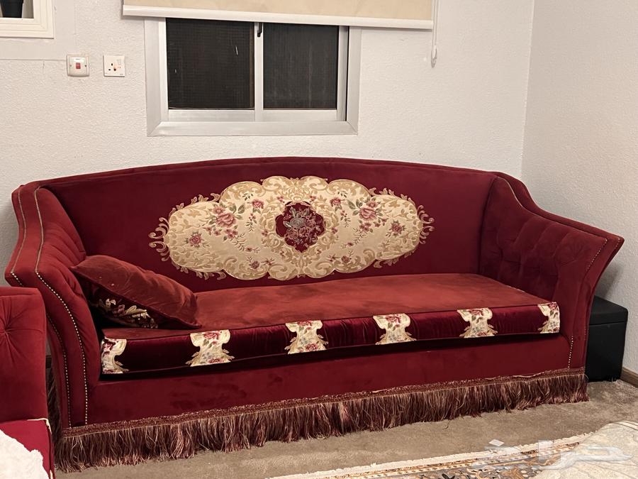 كنب جوده عاليه ثلاث قطعه بنفس الحجم64345711443714112