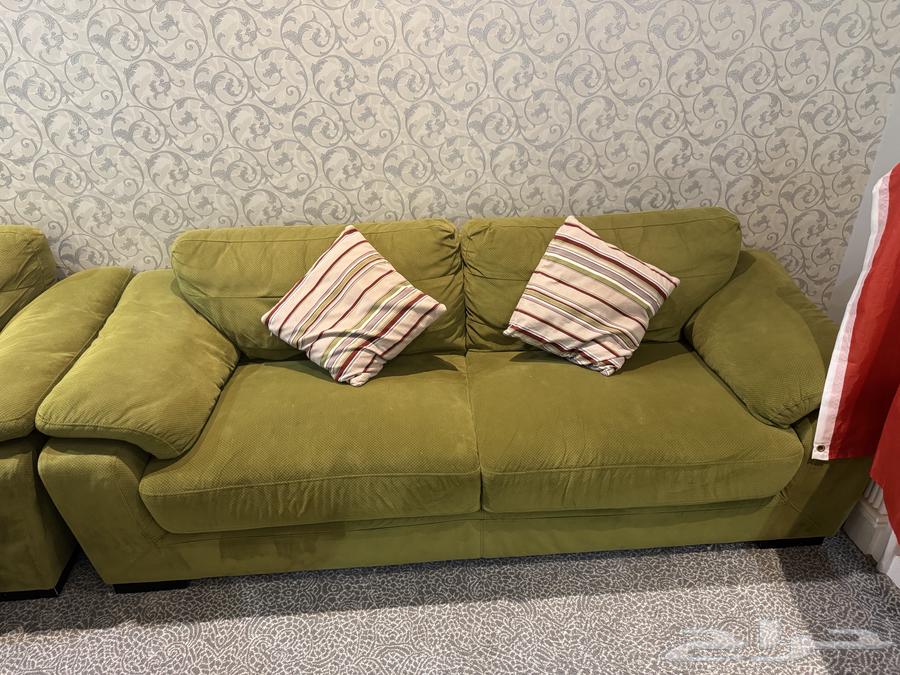 كنب فاخر للبيع وطاولة مدخل64342097334659111