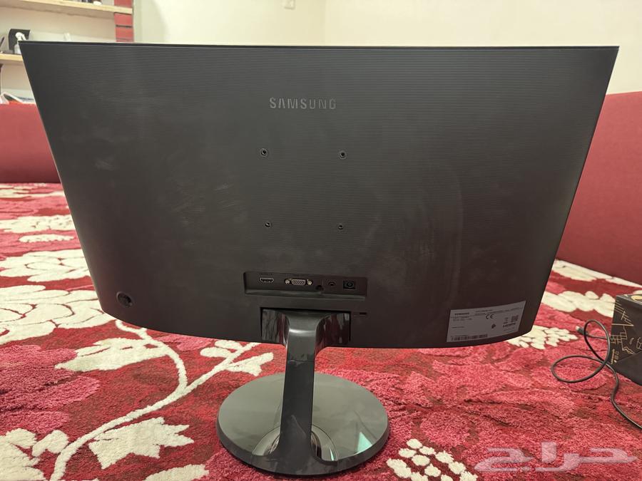 شاشة منحنية سامسونج 24 بوصة ايسينشيال FHD ال اي دي64339032363393110