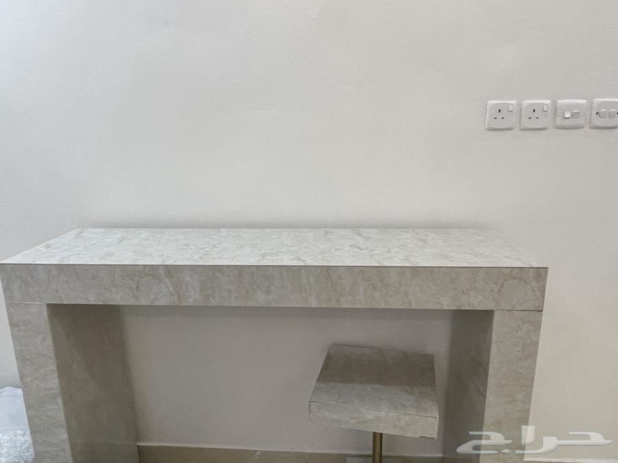 Marble Tables64336868472707111