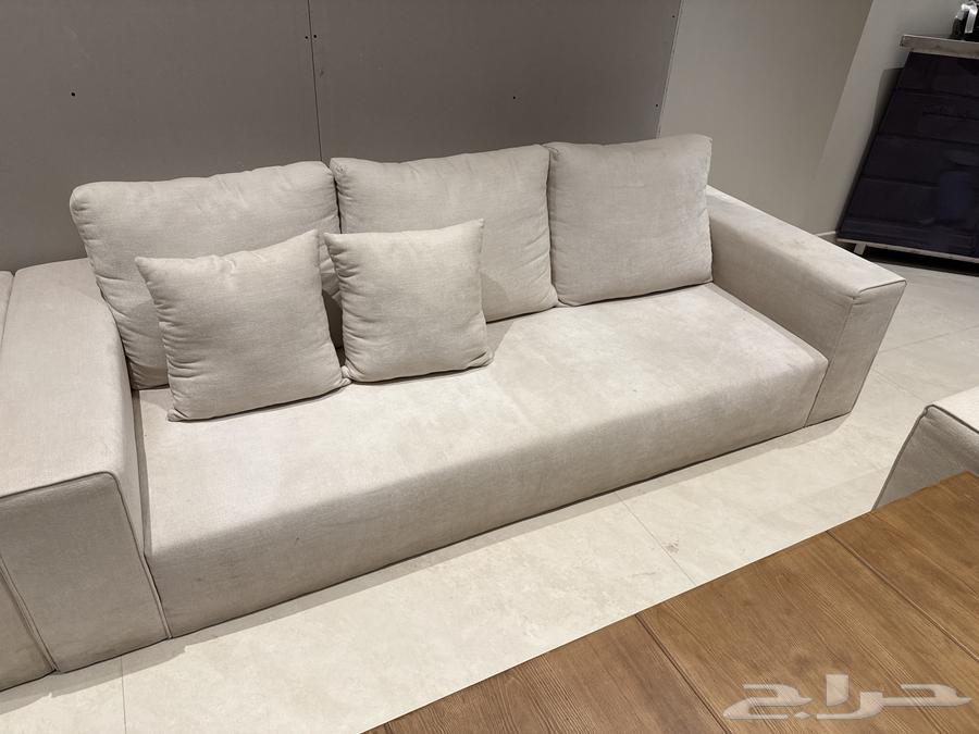 4-piece sofa set, 2 singles, 1 triple and 1 double, very very clean64345779640961113