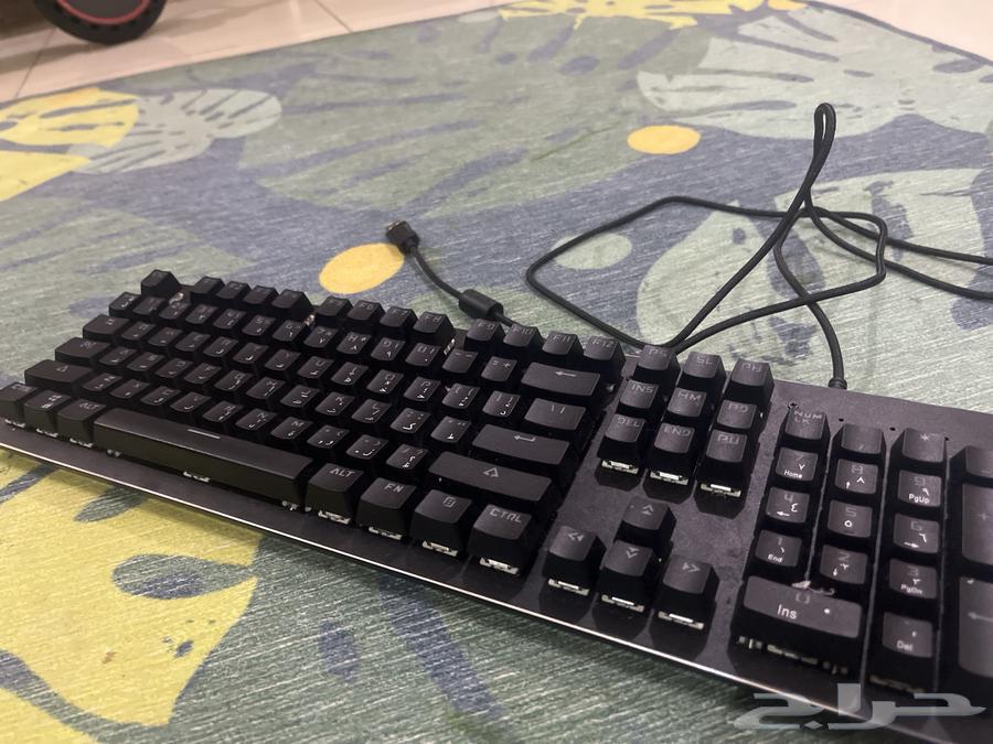 Excellent keyboard with everything and stand B98 for contact64348187845763111