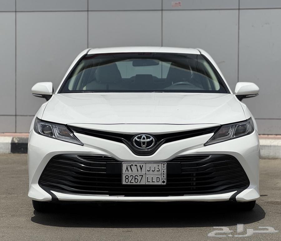 Toyota Camry 2020, like new, very clean, selling for 72,00064483487087490111