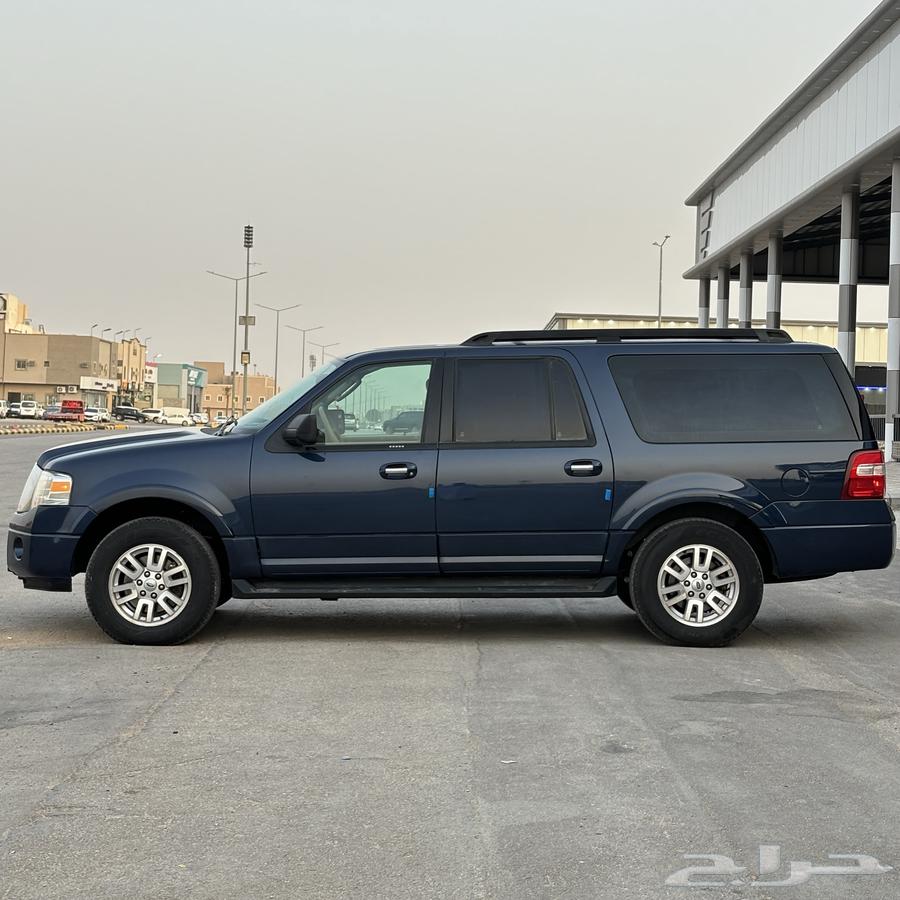 فورد اكسبديشن 2013 طويل بدي وكاله نص فل XLT64486191429249113