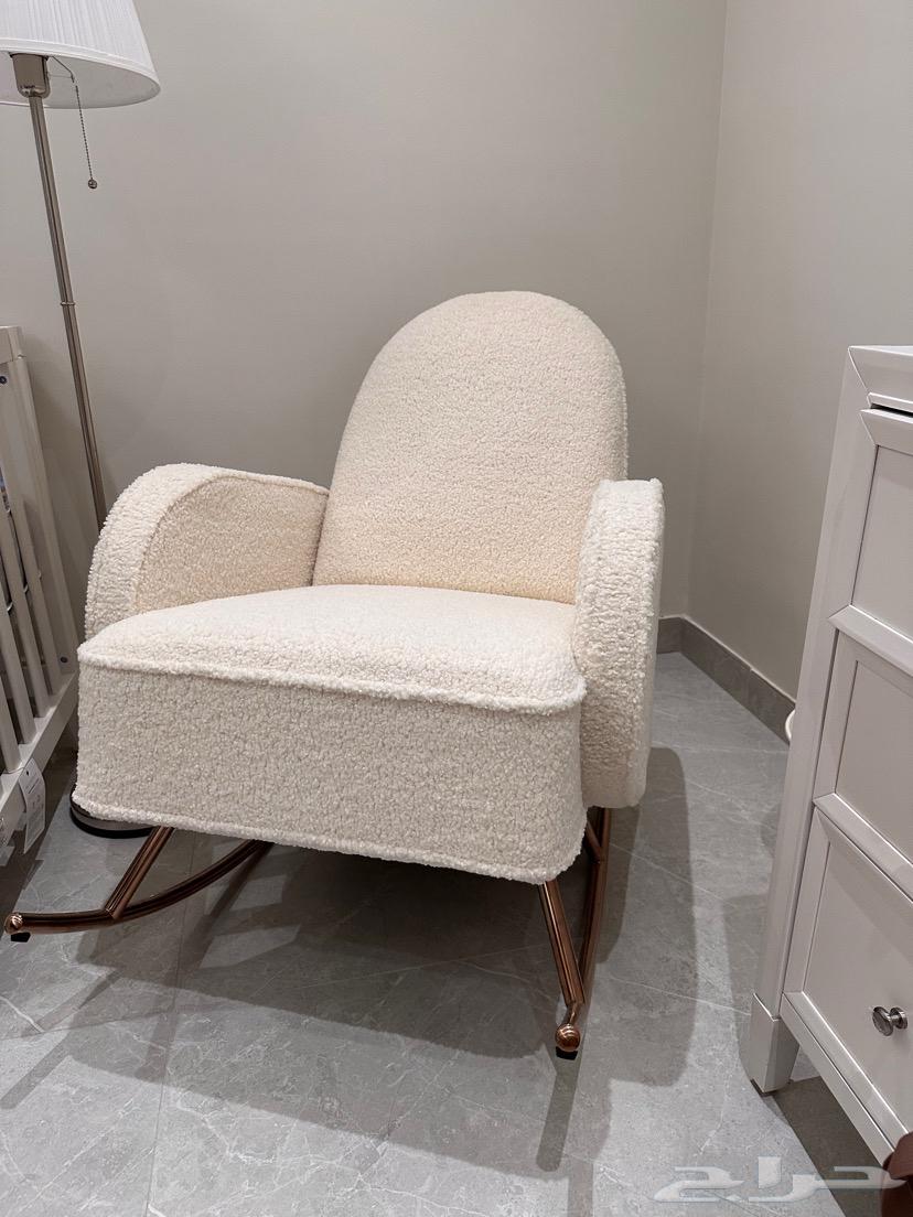 كرسي هزاز لون كريمي من ابيات64342532702851110