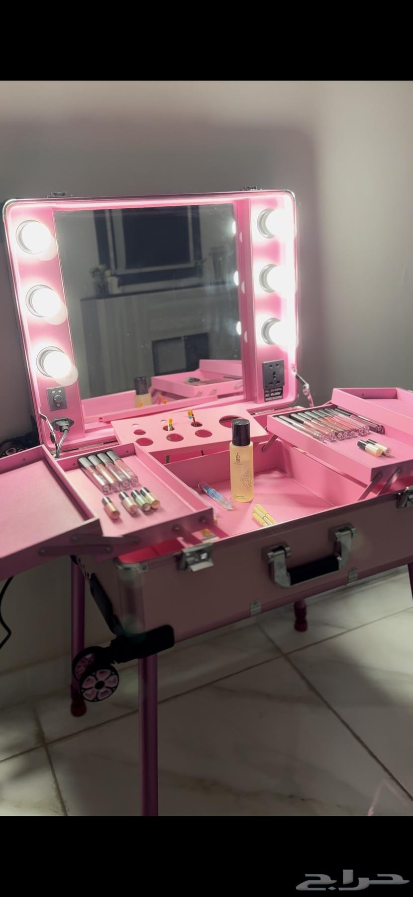 شنطة ميك اب64347779172866110