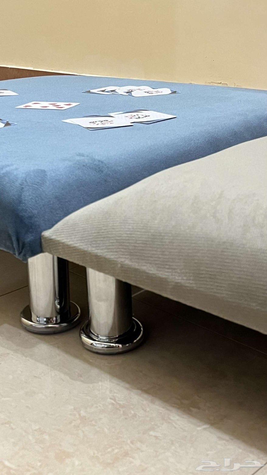 Blot Table with Bell64346088843010114