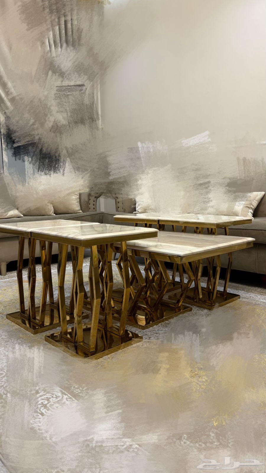 طاولة تلفزيون سراميك مع طولة عريضه و اربع خدمه نظيفه جدا64338287368706111