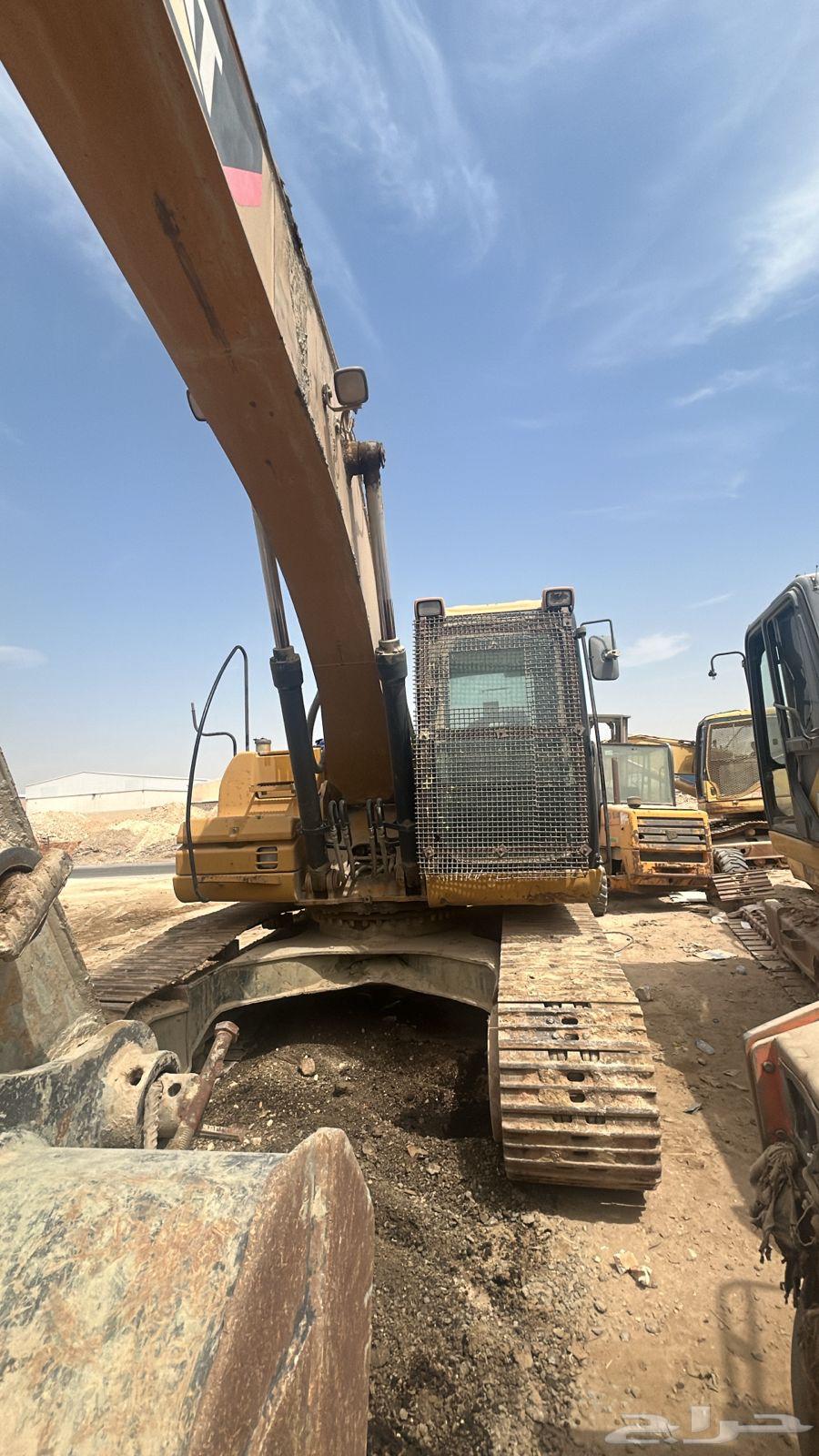 بوكلين كتربلر 2011 للبيع64492352962434114