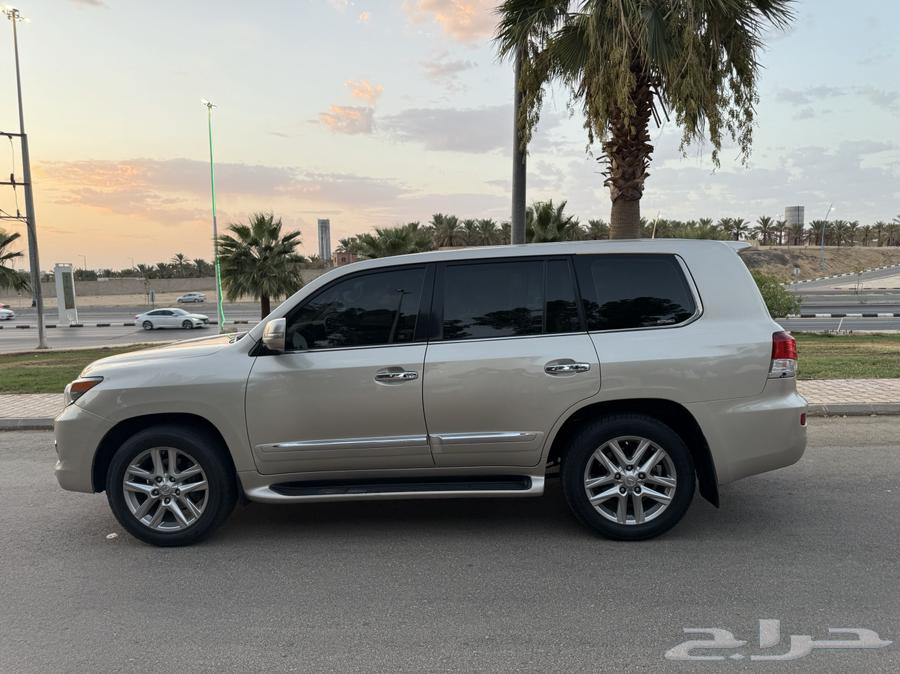 جيب لكزس 2012 سعودي فل كامل64491023572483110