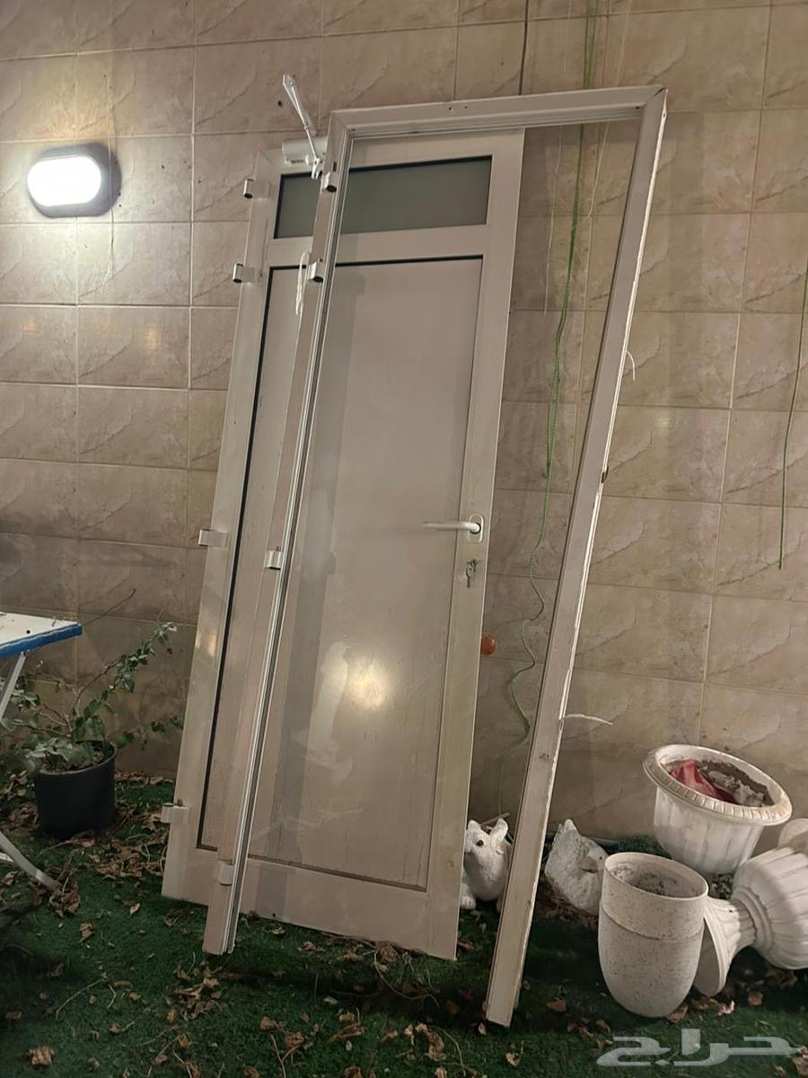 ابواب ونوافذ وباب كراج أثاث مستعمل بحالة جيدة جدا64347280249603113