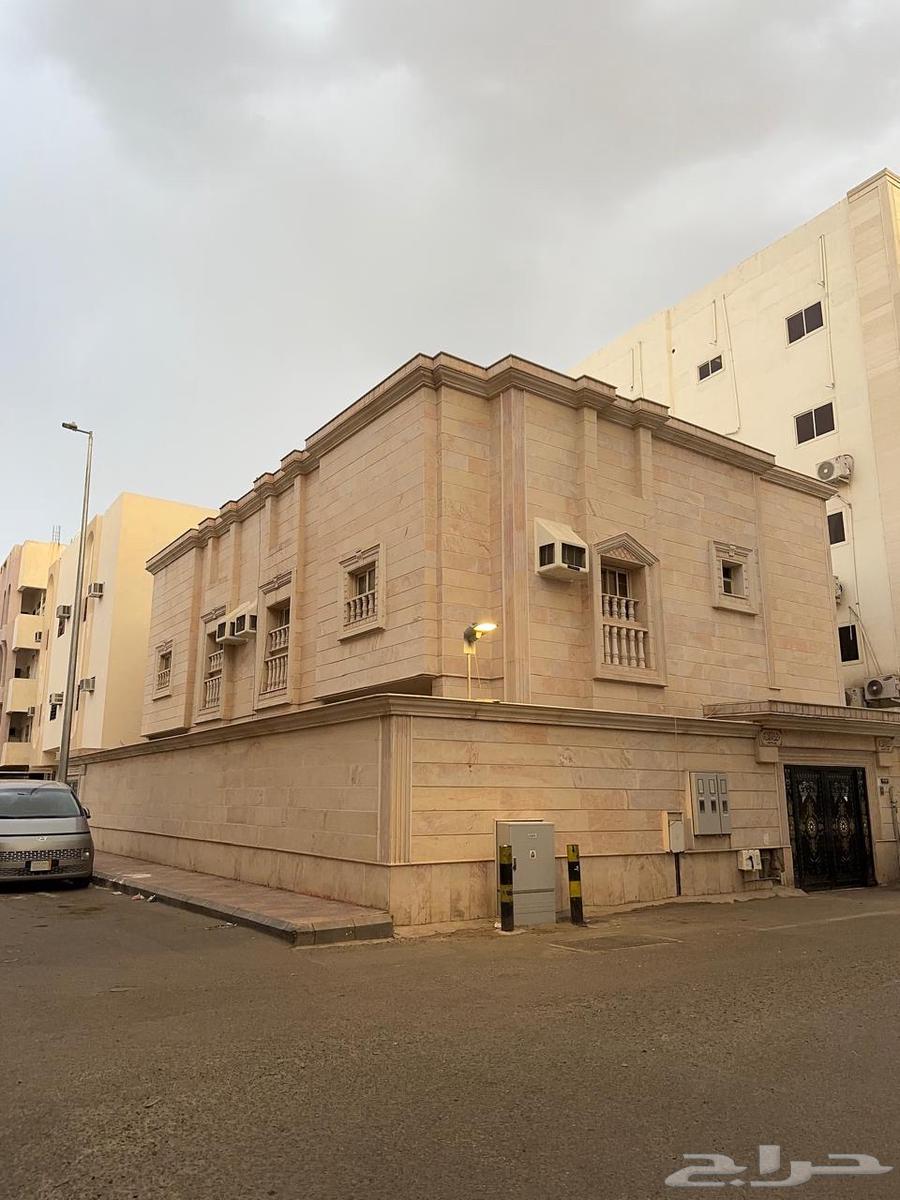Apartment building for sale in Al Awali63613854109314114