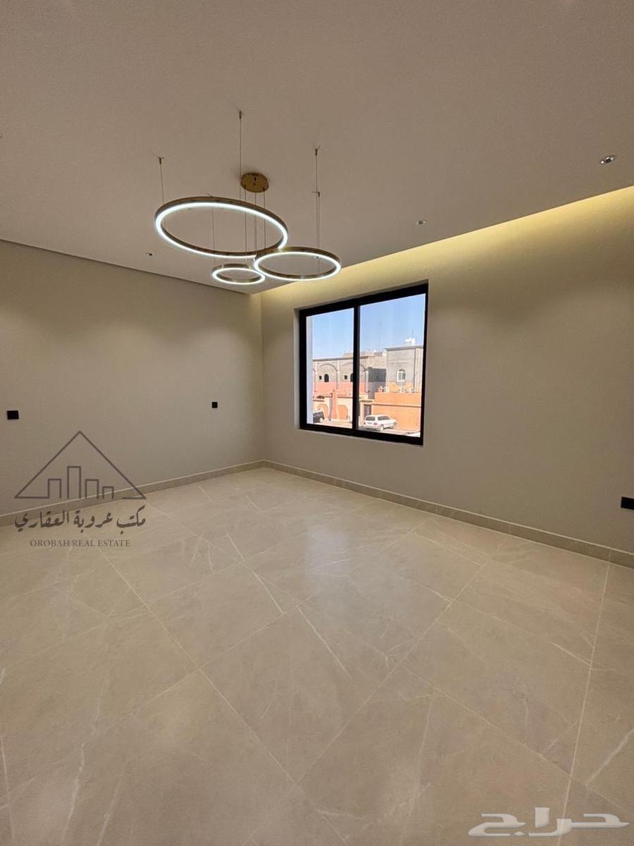 للبيع فيلا روف علوي تمليك حي الصفاء تبوك63613855419139112