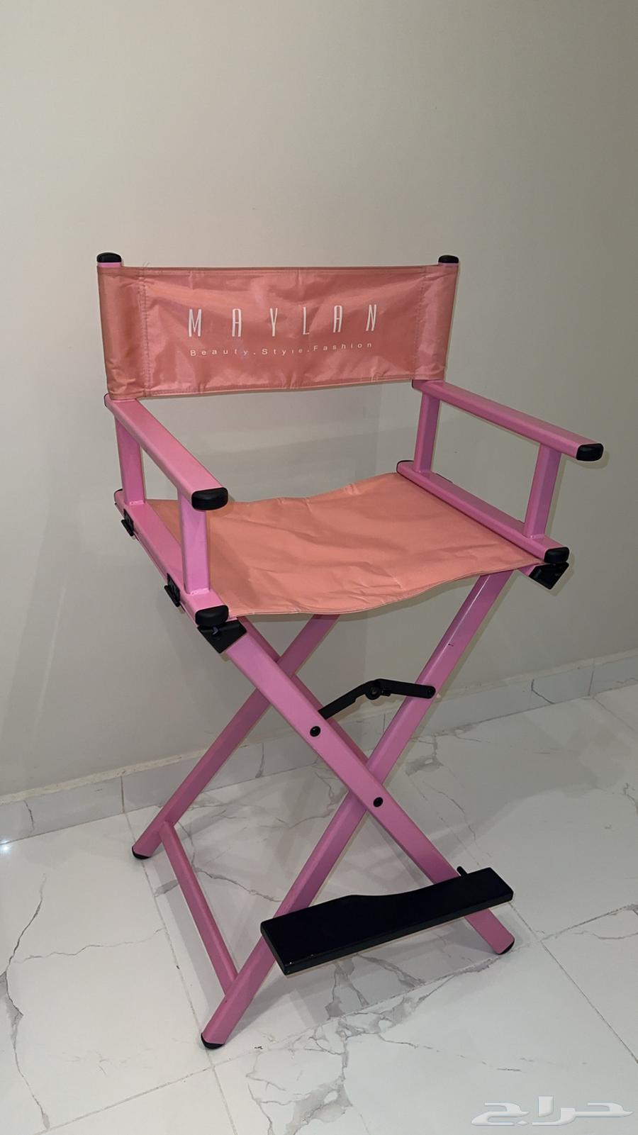 كرسي مكياج عالي هوليود وردي فاتح غير مستخدم نهائيا  في جدة64361385502210110