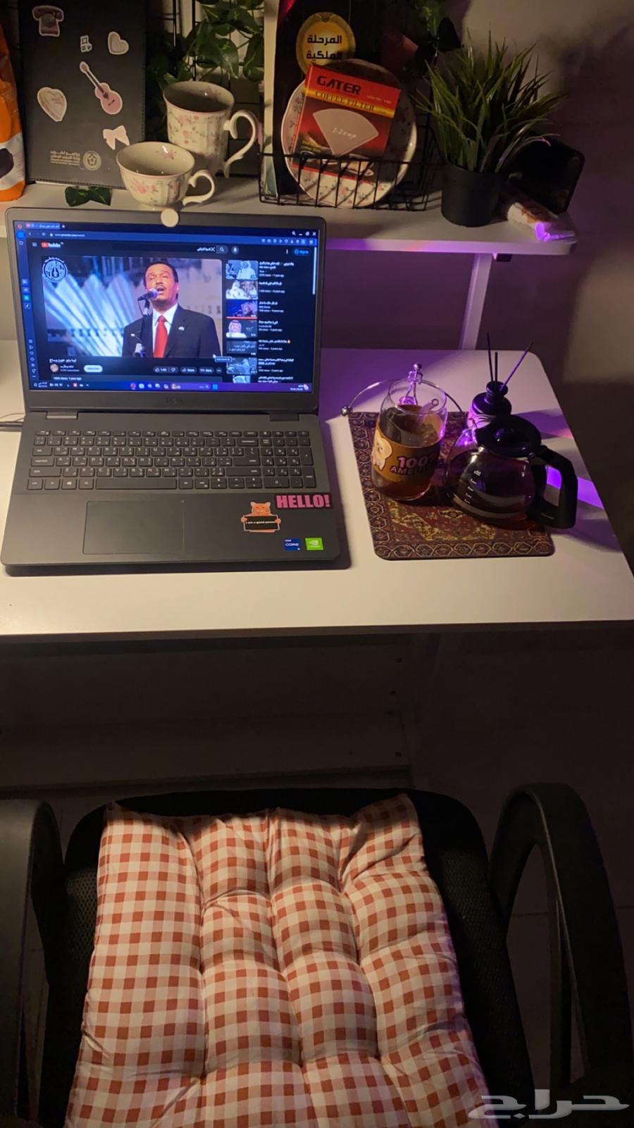 مكتب نظييف للبيع مع كرسي مكتبي ب35064350958637955110