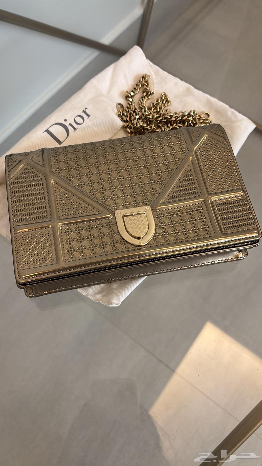 شنطة ديور أصلية مستعملة64354828480387111