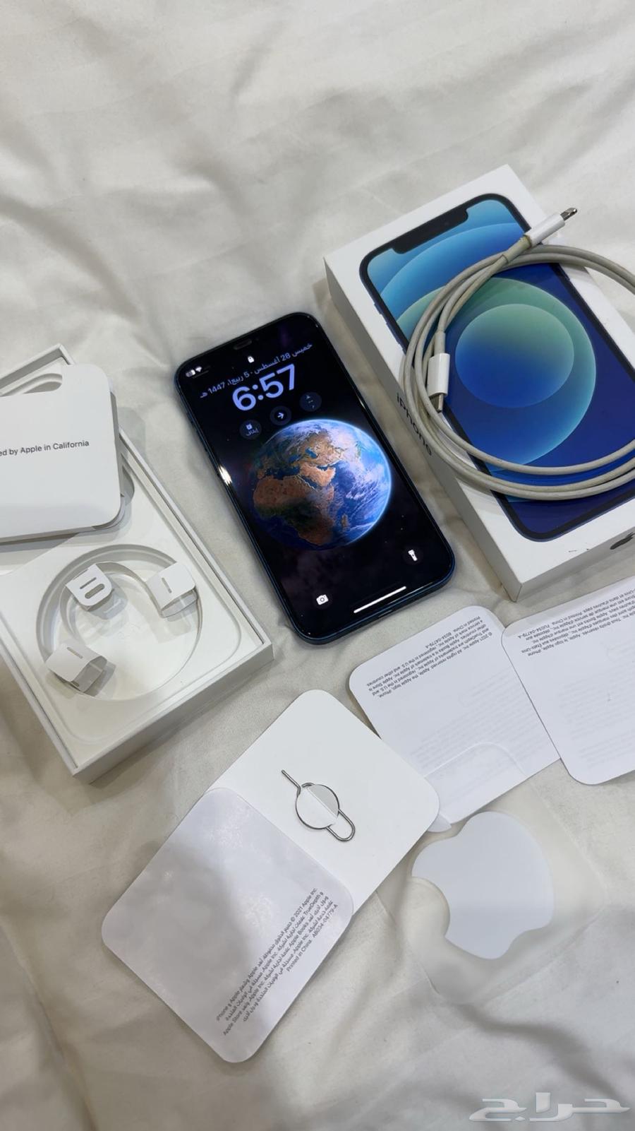 ايفون 12 العادي ازرق 128 نظيف جدا64351714941059110