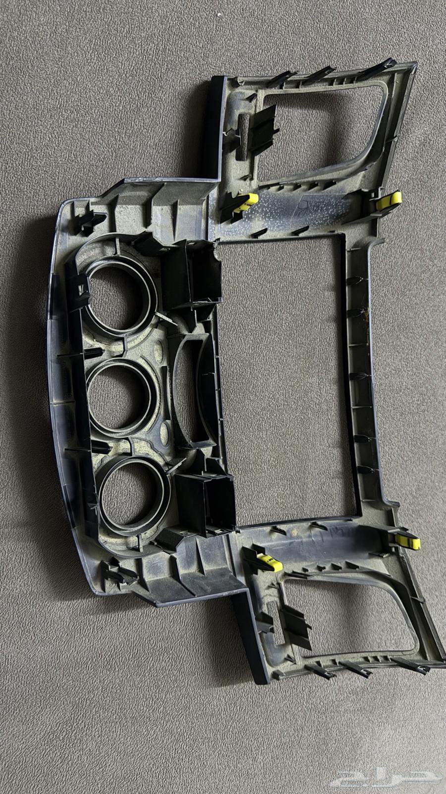 ديكور هايلوكس وسط اصلي64495227368706110