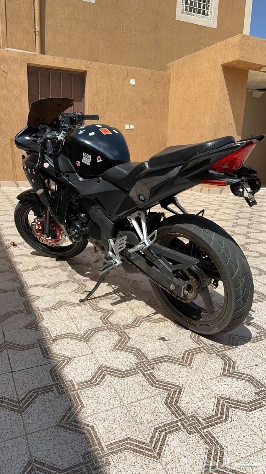 دباب ريس 25064495268519042112