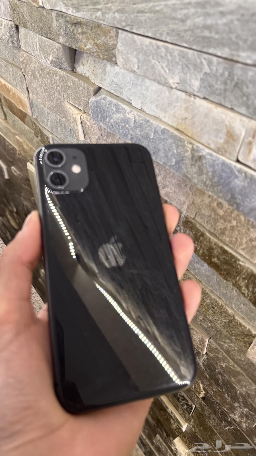 ايفون 11 اسود64355333238786110