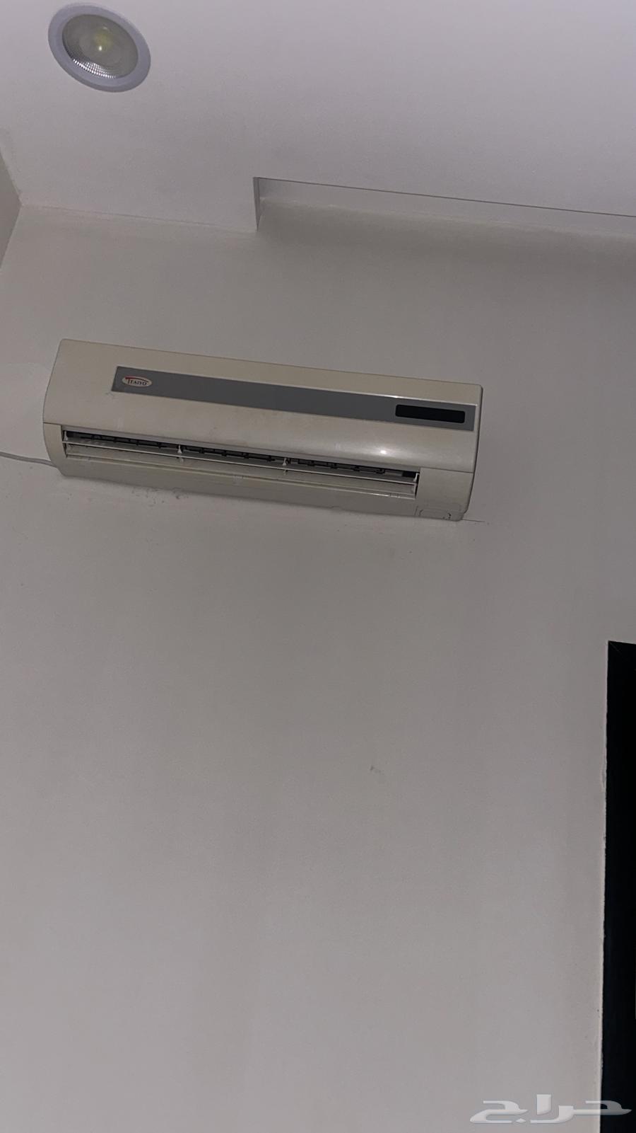 اربع مكيفات لبيع64353692121601110