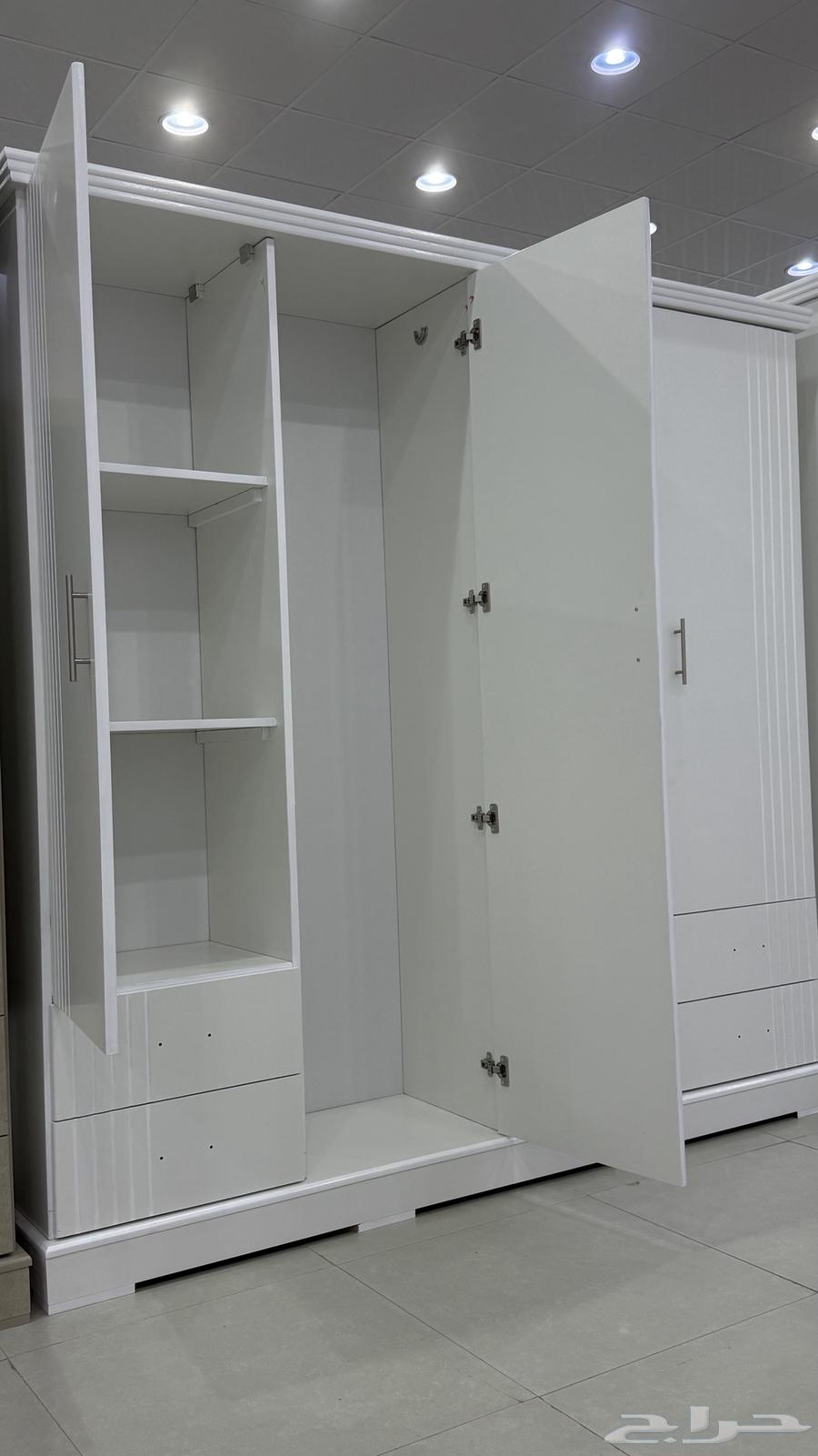 دولاب جديد شريته قبل 3 اشهر64361998424195111