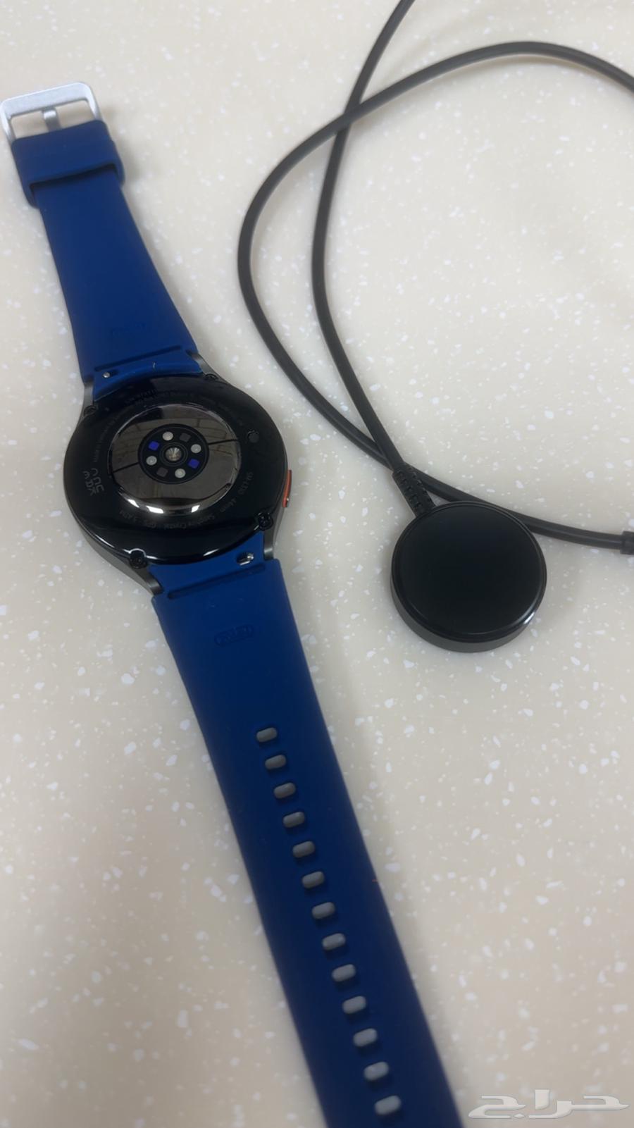 ساعة جالكسي واتش 7 جديده غير مستخدمه مع 2 ستراب اسود وكحلي64349286610306111