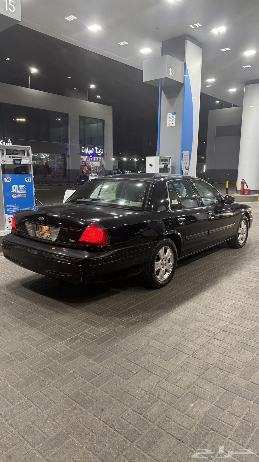 فورد فكتوريا للبيع 201164506830536066111