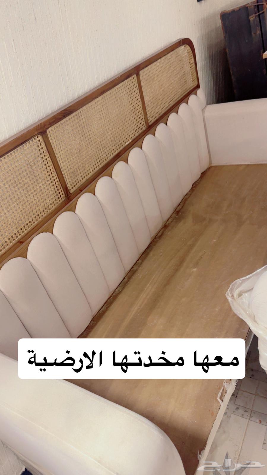 للبيع اغراض مطعم او مقهى متكاملة64359189370369113