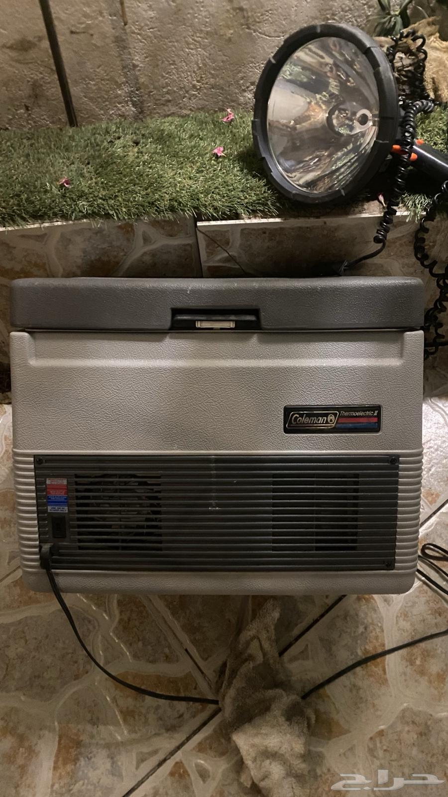 ثلاجة سياره وكشاف كبس امريكي اصلي قديم من كولمان64361415215235112