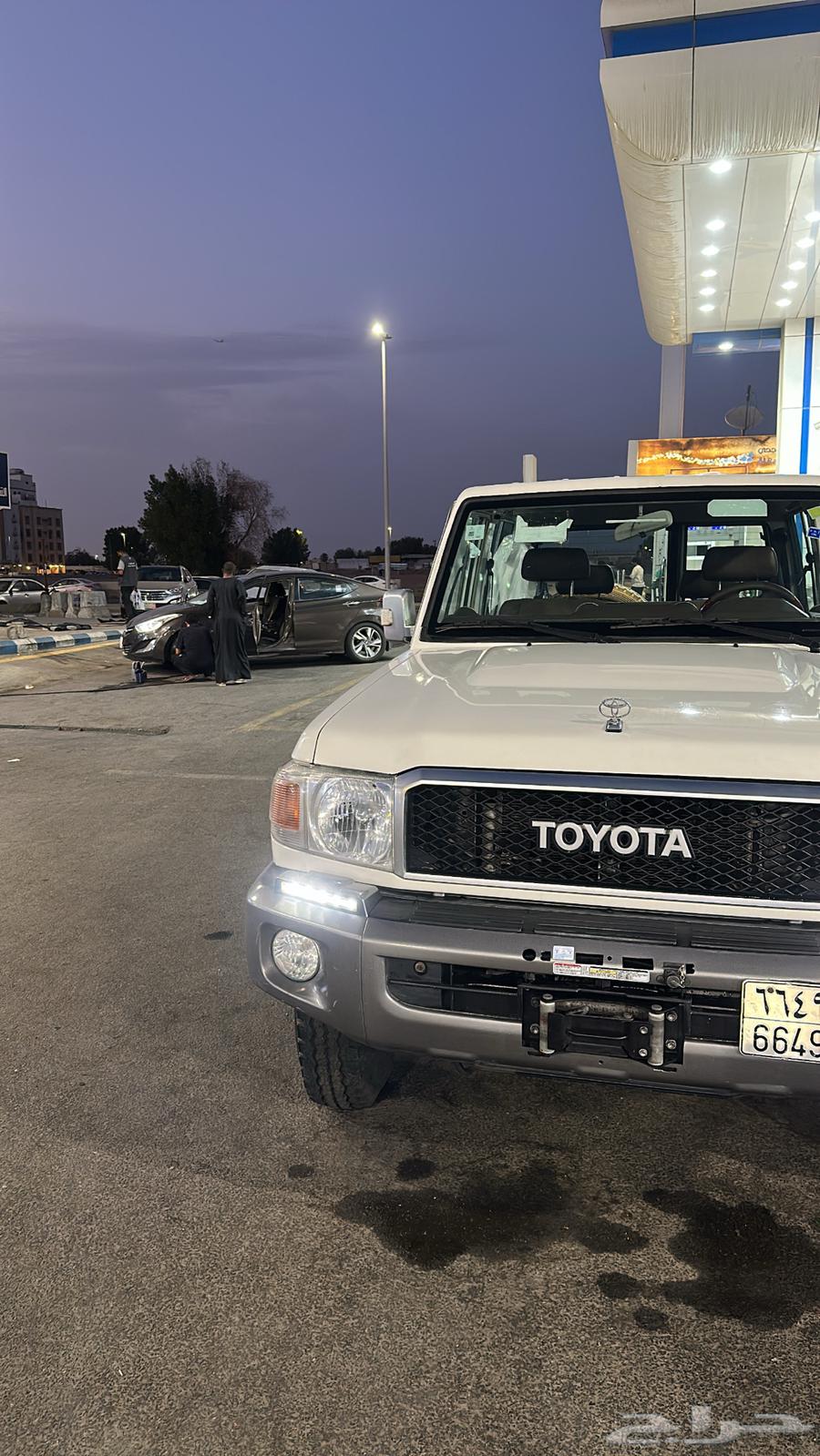 جيب ربع 201664505889225857111