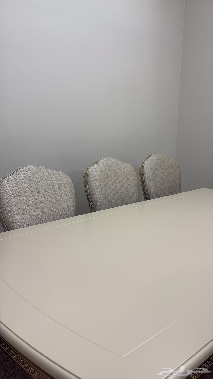 طاوله طعام ل 8 اشخاص64358235946370111