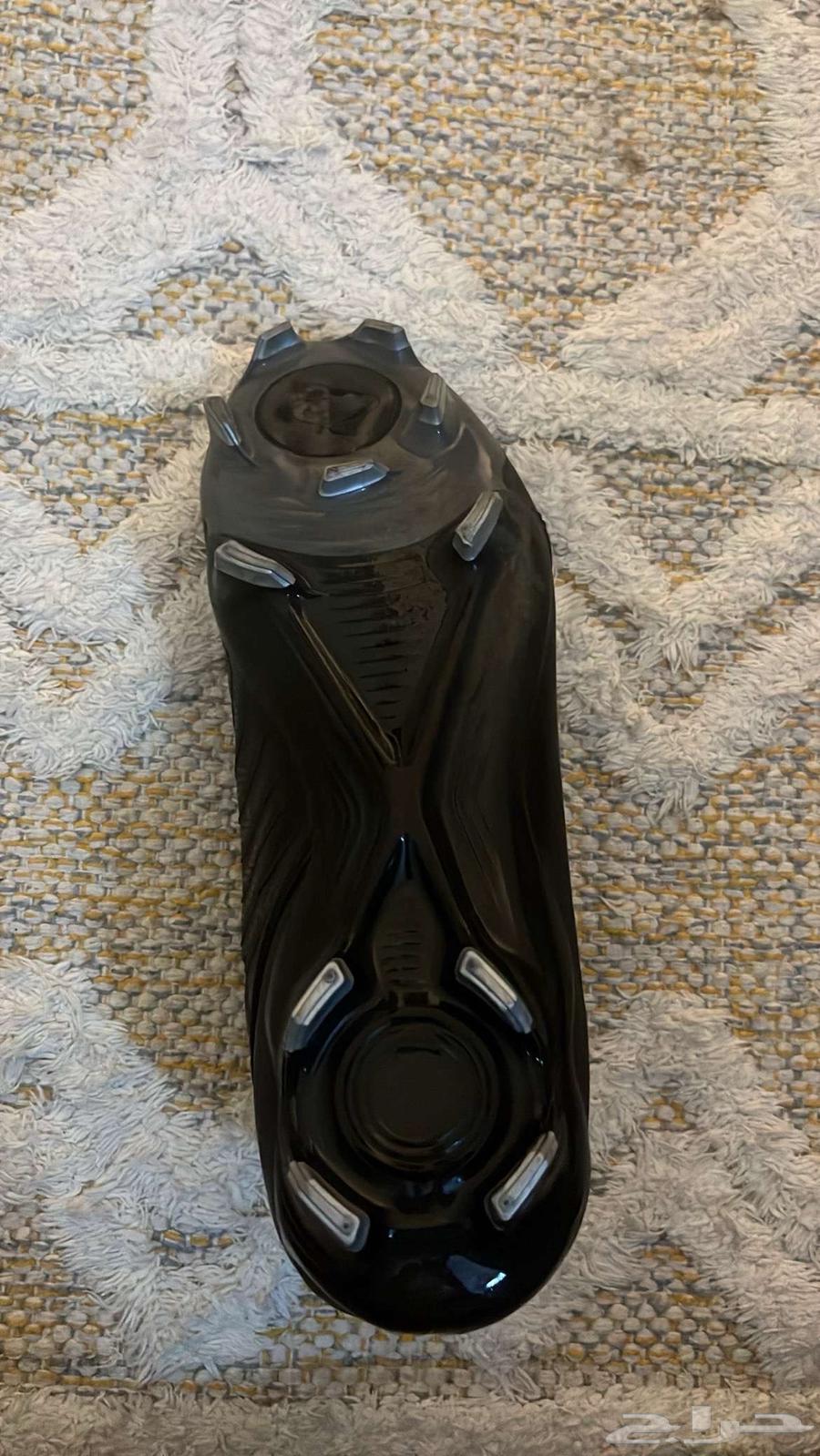 جزمه نايك .64360434895491111