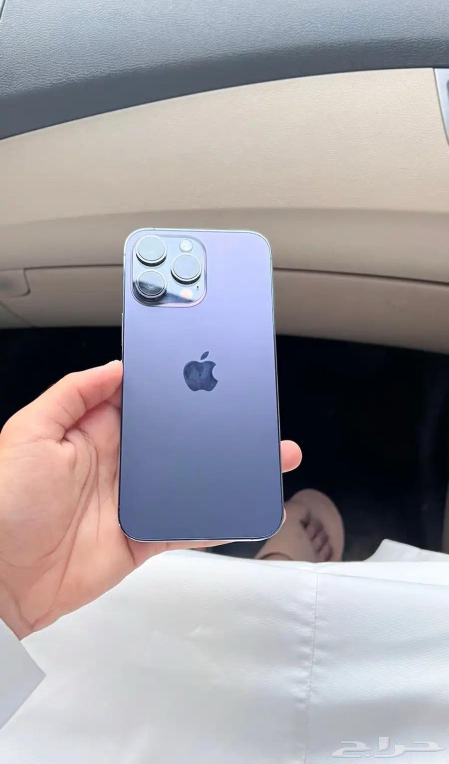 iPhone 14 Pro Max in very clean condition64353076848899111