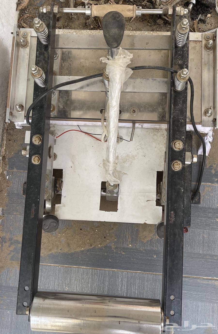 مكبس حشوات ملابس بحاله ممتازه64362574807427113