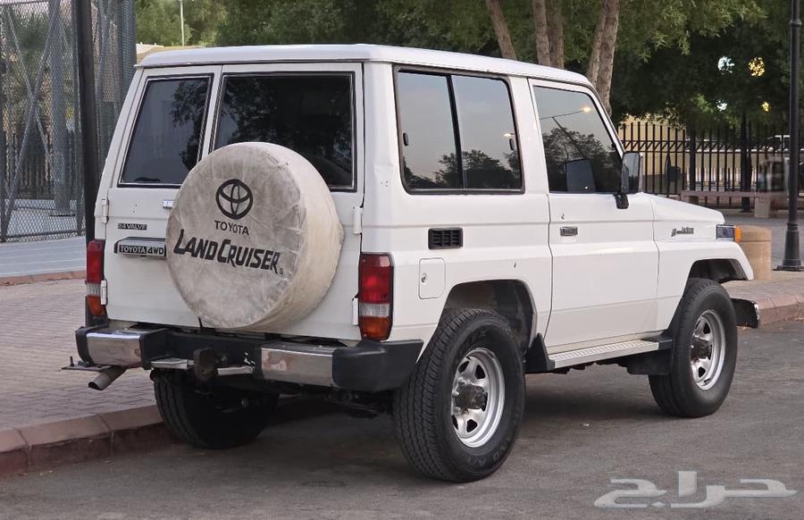 جيب ربع مخزن 199864504846476545114